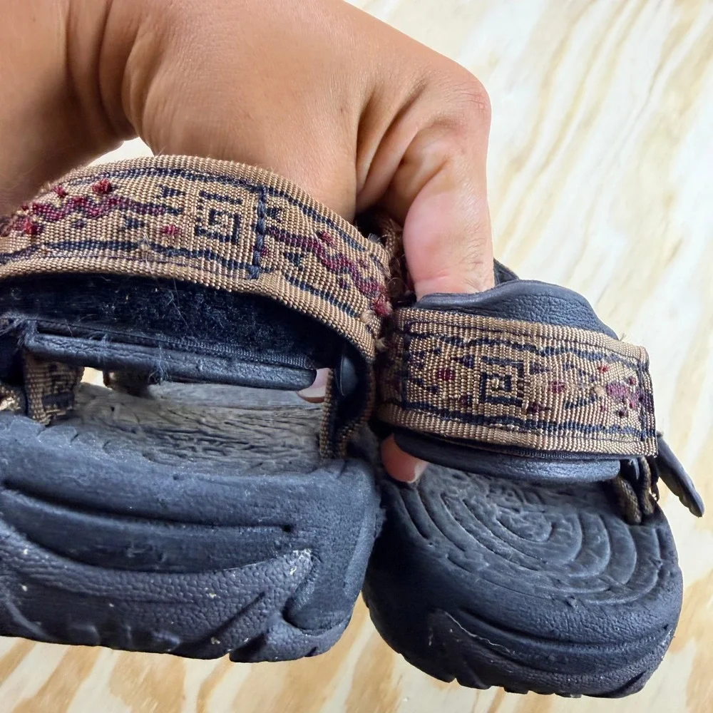 Teva Terra Fi Mens Sport Sandals Brown Geometric Straps Hiking Water Shoes 7